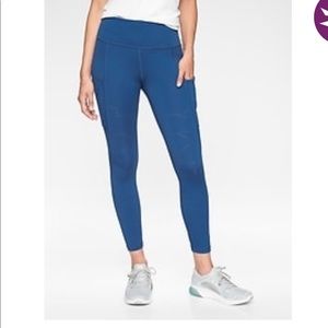 Athleta All in Reaction 7/8 Tights